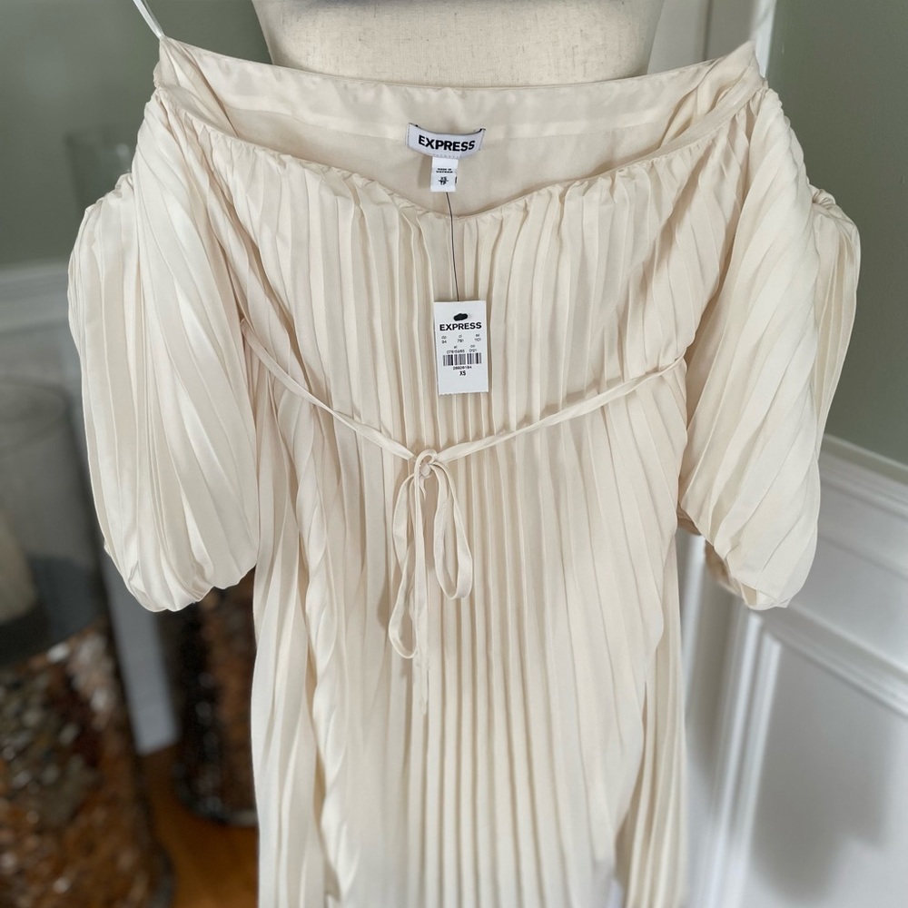 Express Pleated dress off the shoulder w tie around waist